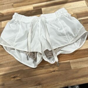 Lululemon hottie hots Size 6